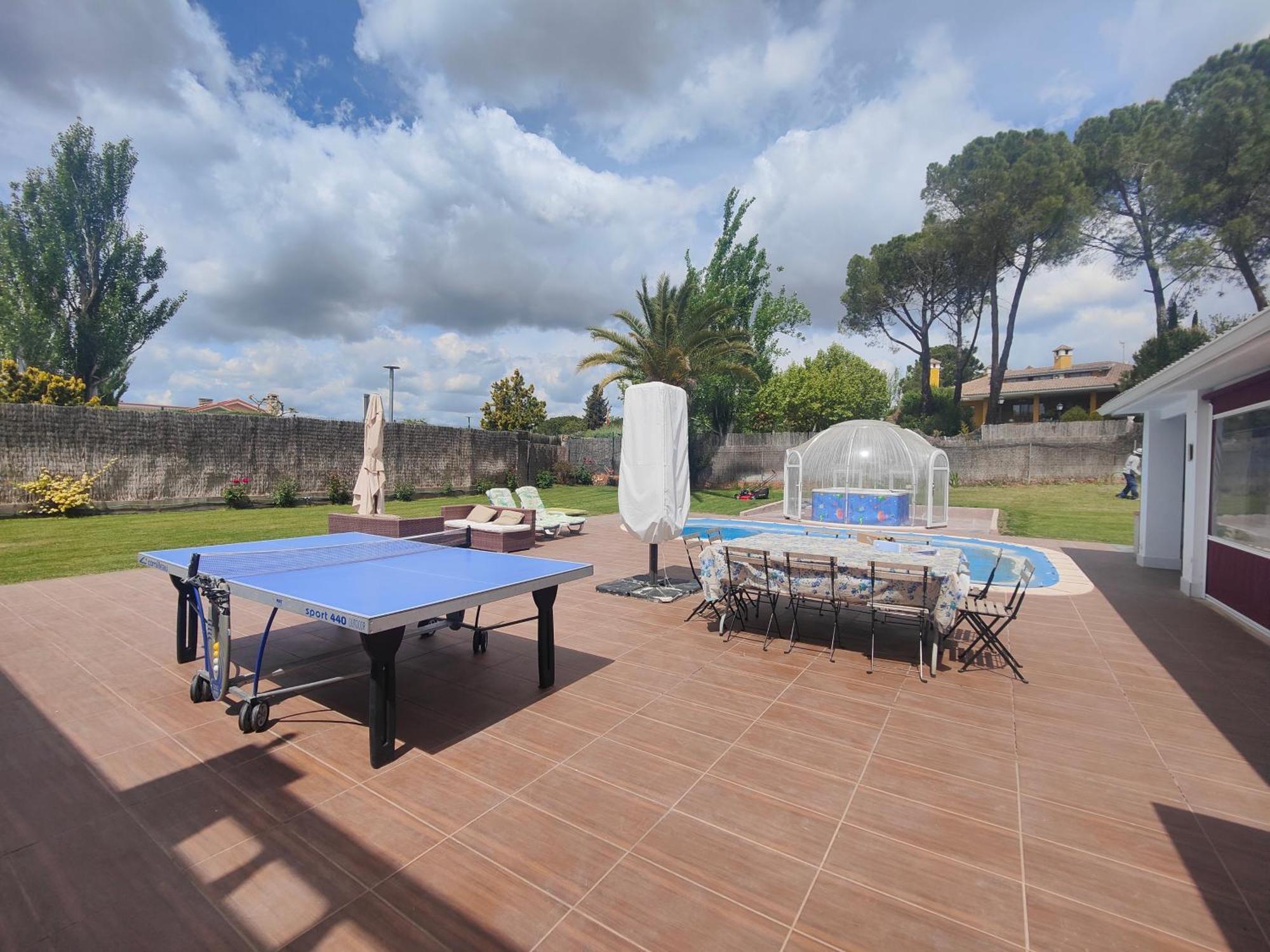 Chalet Con Piscina Y Jacuzzi En Madrid Alquila Habitaciones Альхете Экстерьер фото
