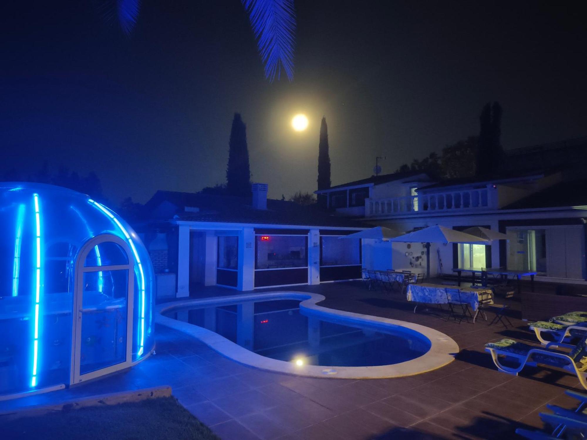 Chalet Con Piscina Y Jacuzzi En Madrid Alquila Habitaciones Альхете Экстерьер фото
